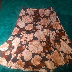 Who what wear floral midi skirt NWOT